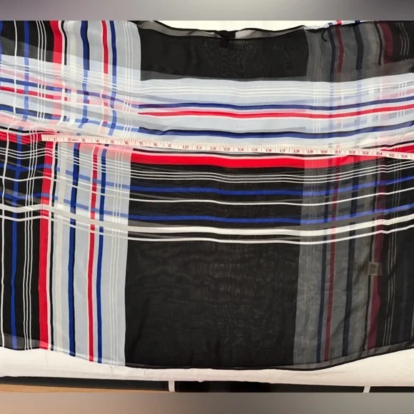 VINCE CAMUTO Multicolor Top in Size Small - Picture 8 of 11